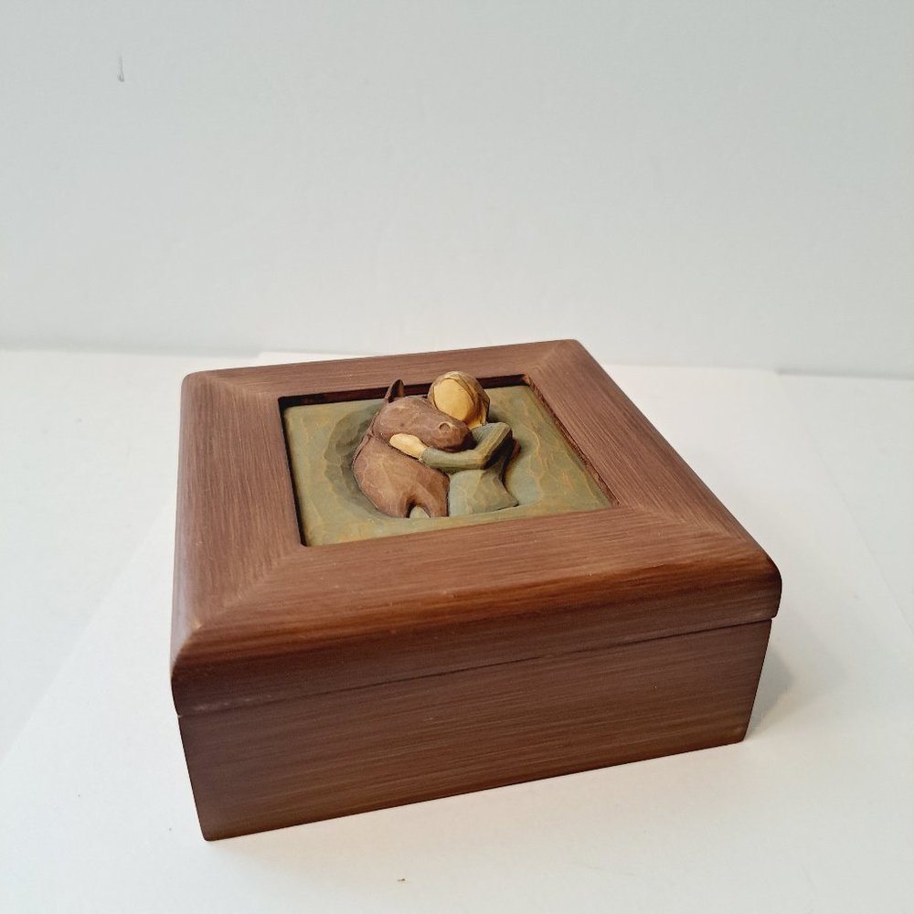 Willow Tree Quiet Strength, Sculpted Hand-Painted Memory Box